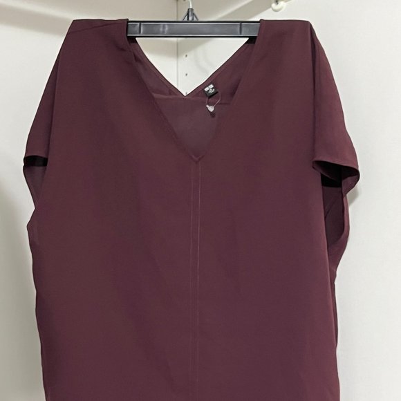 UNIQLO SHORT DOLMAN SLEEVE V NECK CRISS CROSS BACK TOP WOMEN BURGUNDY SIZE XS - Picture 2 of 10